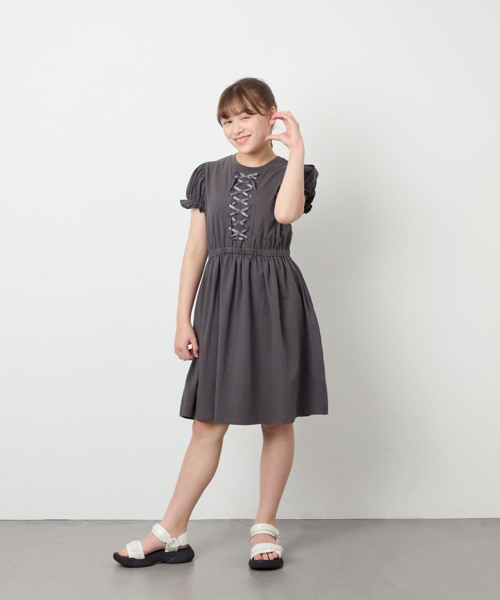 KJPGD01034 a.v.v KIDS(アー・ヴェ・ヴェ) [120-160]【接触冷感/毛玉になりにくい】レースアップフレアワンピース ダークグレー