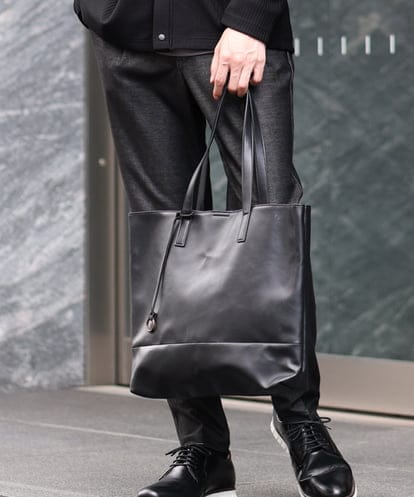 KT5AD70034 a.v.v MEN トートバッグ【ドコデモBAGシリーズ】