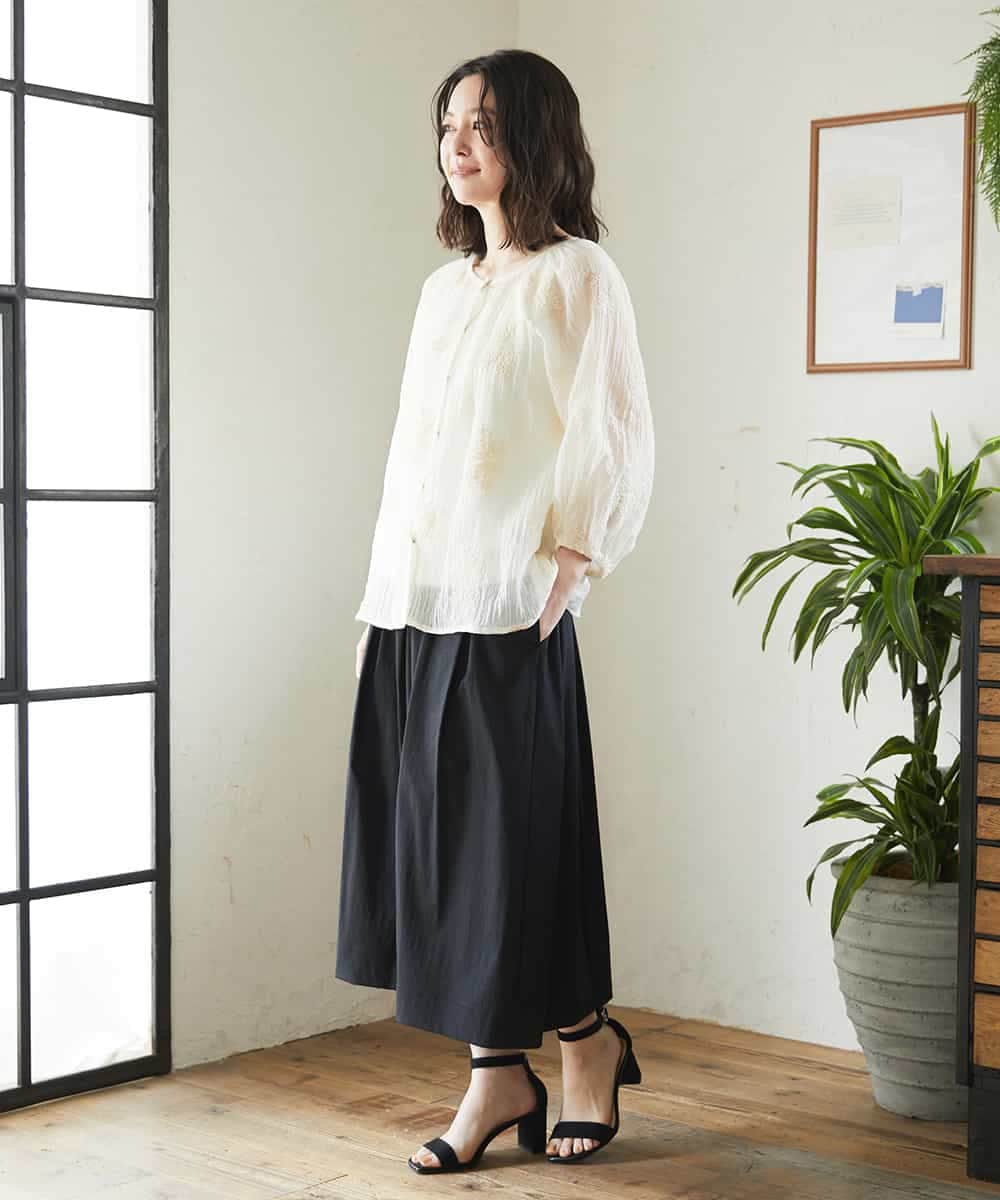 NHBGF93290 GIANNI LO GIUDICE(小さいサイズ)(メゾン ドゥ サンク) 楊柳フラワー刺しゅうブラウス ホワイト