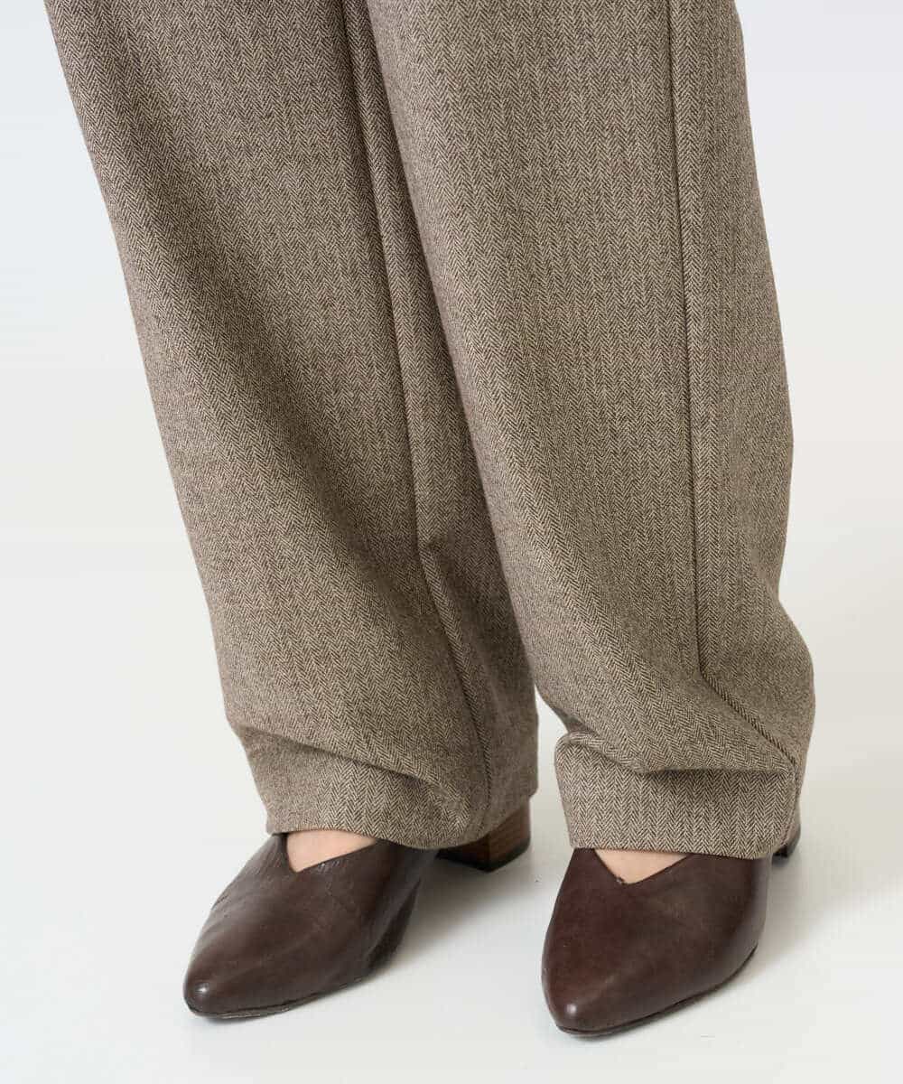 NHLAI91200 GIANNI LO GIUDICE(小さいサイズ)(メゾン ドゥ サンク) ヘリンボーンストレートパンツ ベージュ