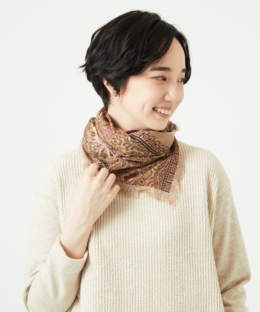 NK3AE12160 GIANNI LO GIUDICE(ジャンニ ロ ジュディチェ) [洗える]エスニックスクエアストール ベージュ