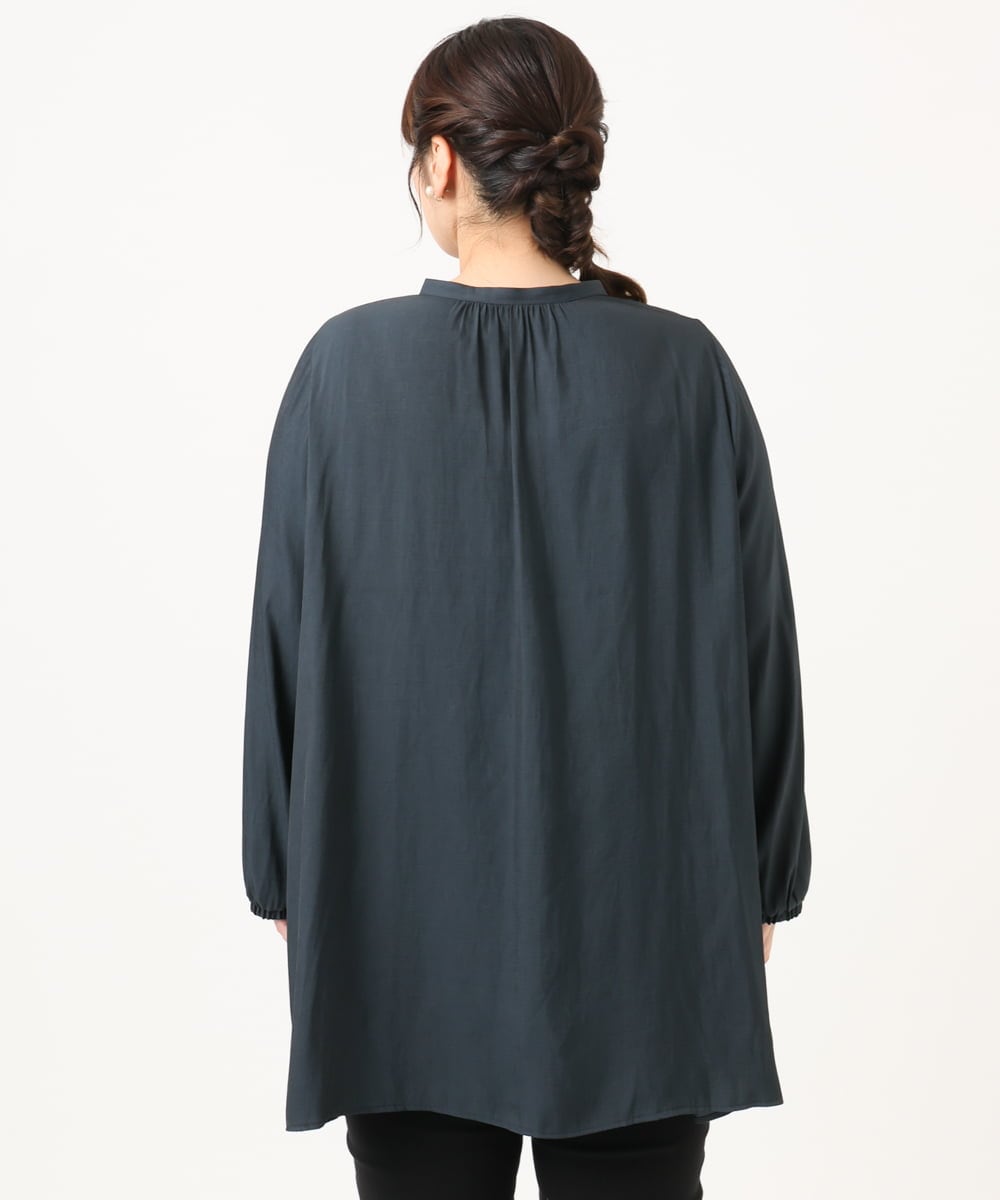 OLEKA05099 eur3(エウルキューブ) 【大きいサイズ】サテンギャザーチュニック ネイビー(57)