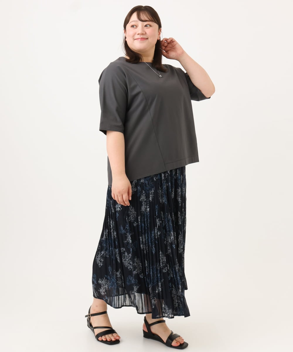 OLHID11089 eur3(エウルキューブ) 【大きいサイズ/a.v.v×eur3/洗える】フラワープリントランダムプリーツスカート ネイビー