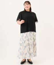 OLHID11089 eur3(エウルキューブ) 【大きいサイズ/a.v.v×eur3/洗える】フラワープリントランダムプリーツスカート ベージュ