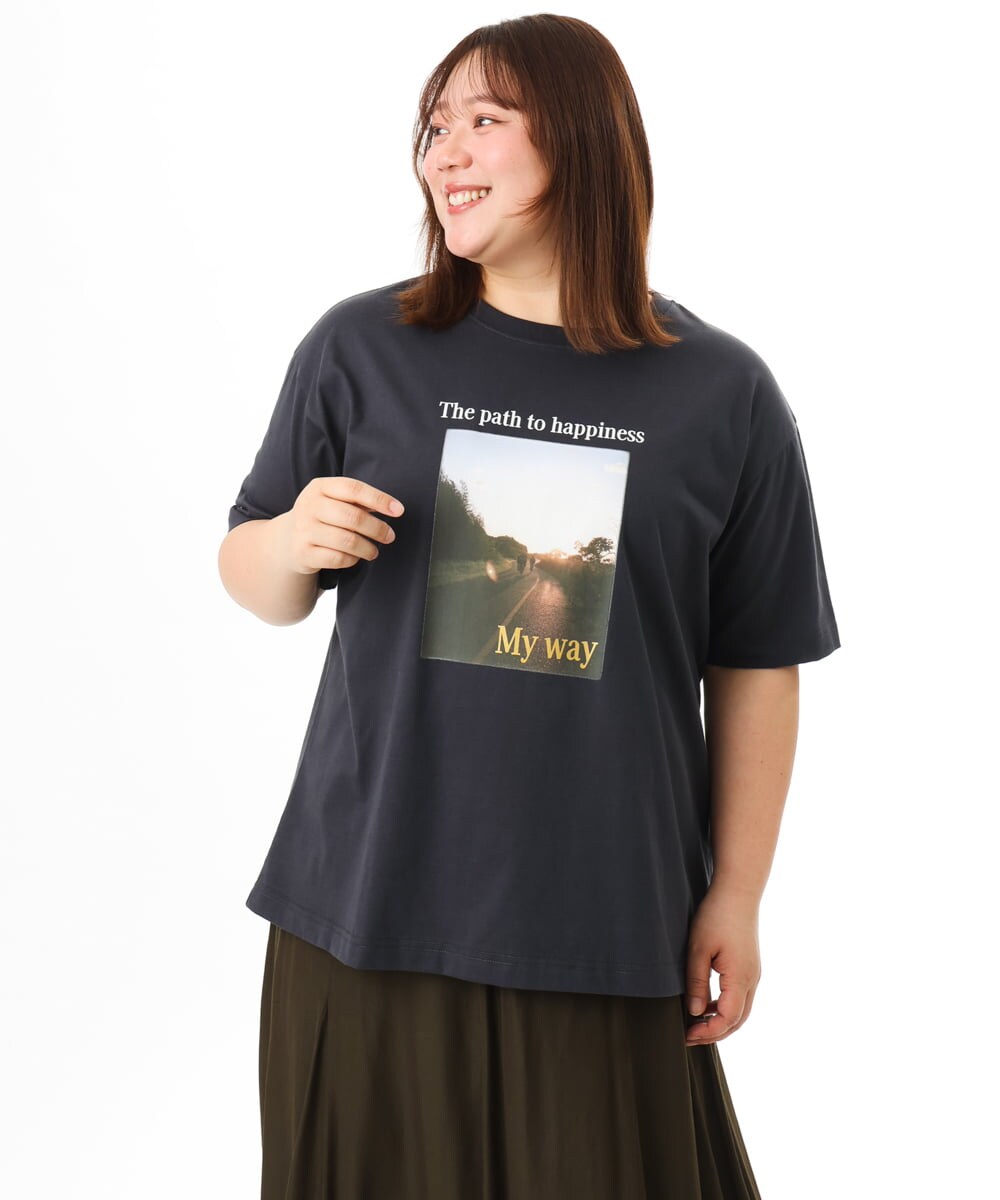 OLKFD24069 eur3(エウルキューブ) 【大きいサイズ/機能素材】フォトプリントTシャツ ダークグレー