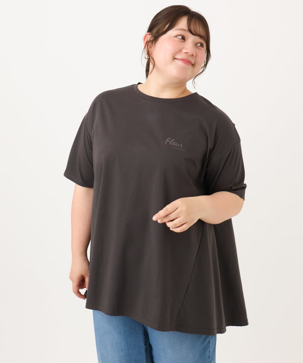 OLKID46069 eur3(エウルキューブ) 【大きいサイズ】バックフレアロゴTシャツ ダークグレー