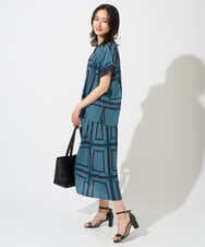 PZHGD14360 GEORGES RECH(ジョルジュ・レッシュ)  [日本製/セットアップ対応]ジオメトリックスカーフ柄スカート ネイビー系