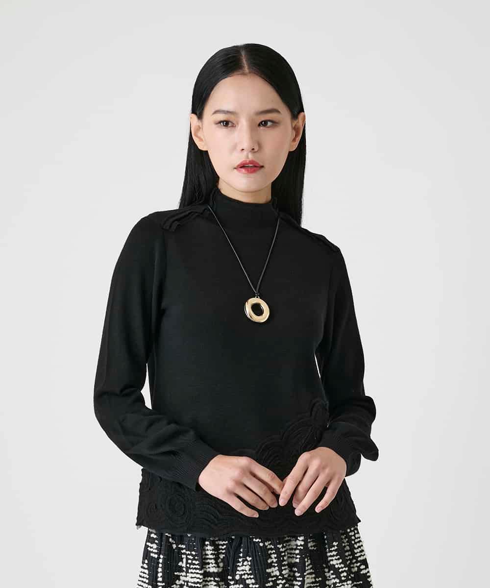 R6FAG42360 HIROKO BIS(小さいサイズ)(メゾン ドゥ サンク) 【小さいサイズ】カットモチーフウールニットプルオーバー ブラック