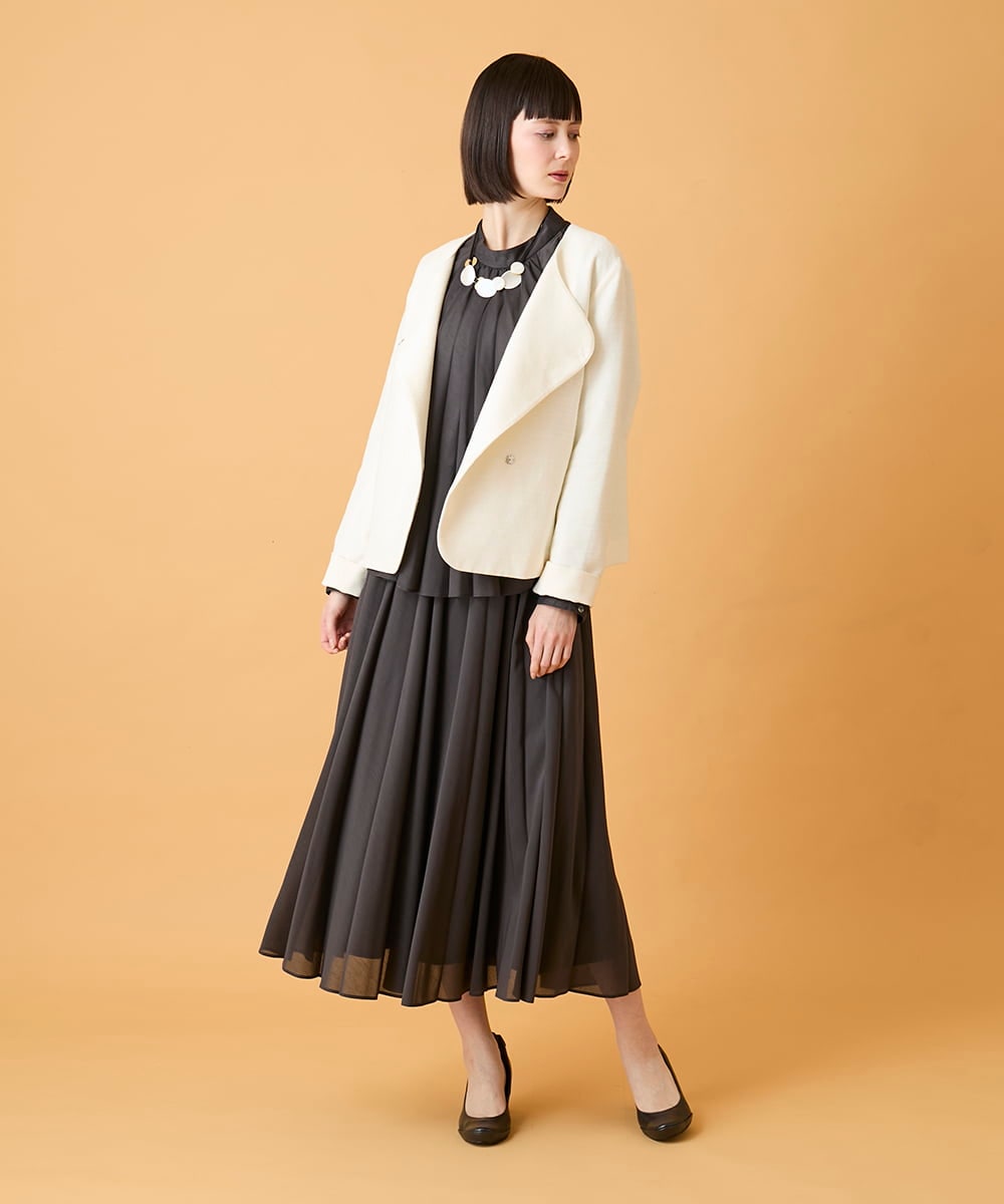 RBBED50260 HIROKO BIS(ヒロコ ビス) スタンドカラーかまぼこプリーツブラウス /洗える チャコールブラウン