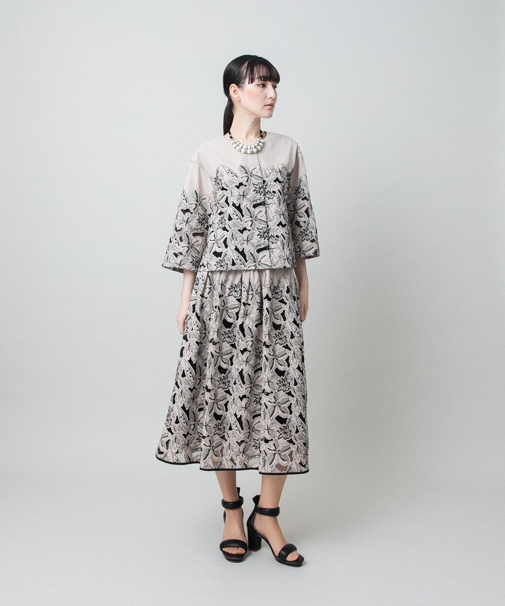 RHHFD11890 HIROKO KOSHINO(ヒロココシノ) カットワークフラワースカート /洗える ベージュ