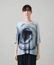 RHKHE05390 HIROKO KOSHINO(ヒロココシノ) 墨絵プリントデザインTシャツ /日本製/洗える ブルーグレー