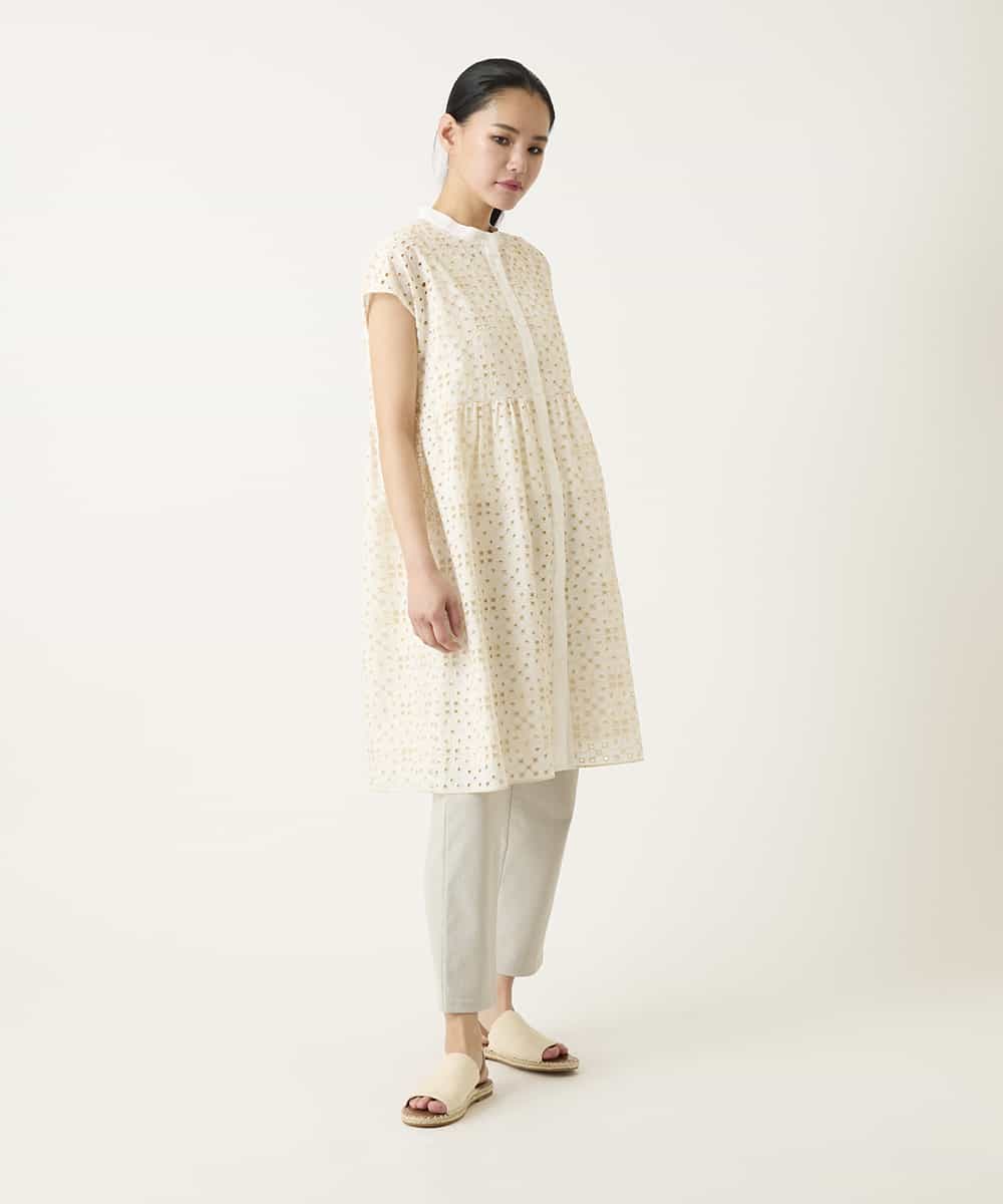 RLBFD34410 HIROKO BIS GRANDE(ヒロコ ビス グランデ) 【大きいサイズ】アイレット刺繍フレンチスリーブチュニックブラウス /洗える アイボリー
