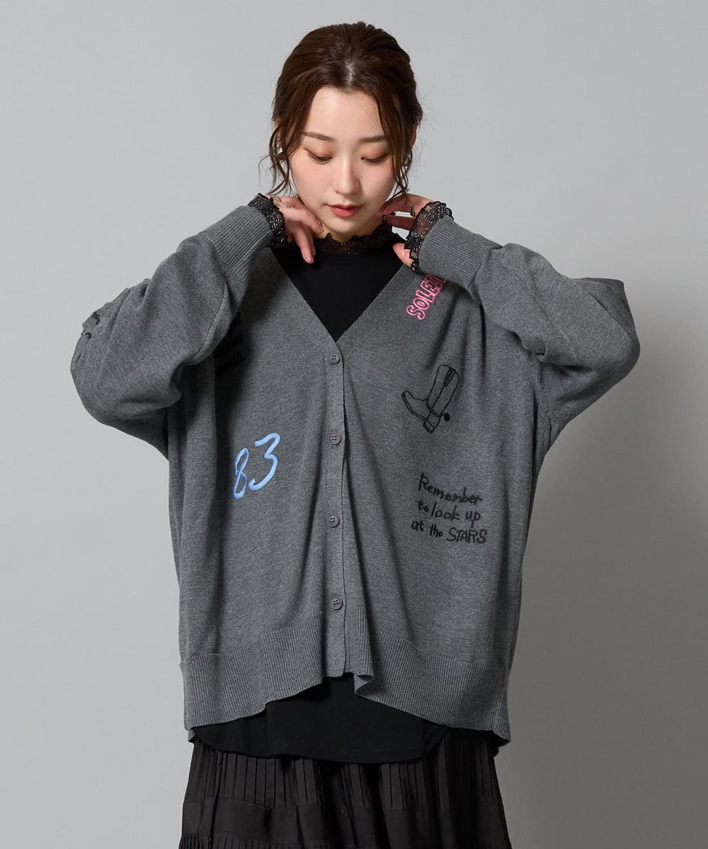 ZMSJE05160 al'aise modulation(アレーズモジュレーション) モチーフ刺繍カーディガン ダークグレー